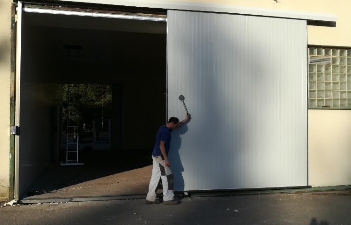 Lesy-CR-lesoskolky-chladirenska-vrata-1