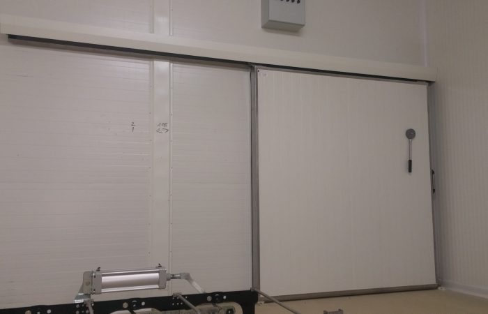 chladirenska-vrata-Chropyne-3