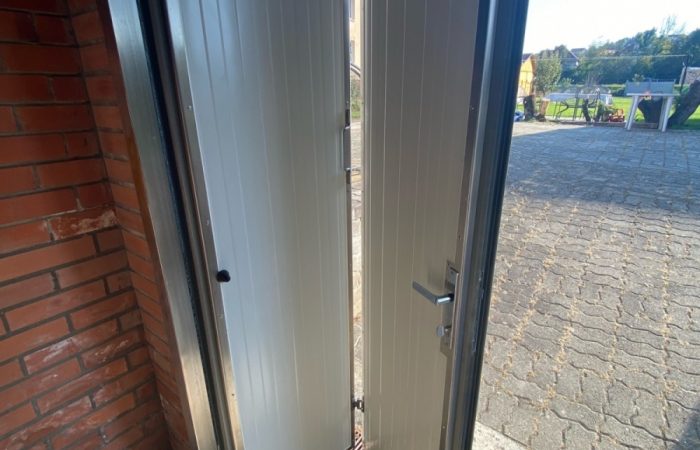 garazova-vrata-skladaci-izolovana-vodotesna-3